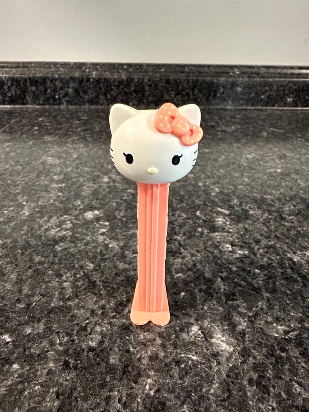 Hello Kitty Peach PEZ Dispenser Sanrio